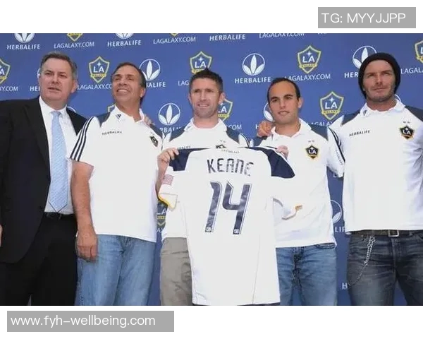 爱尔兰足球明星基恩的传奇生涯与对足球的热爱之路